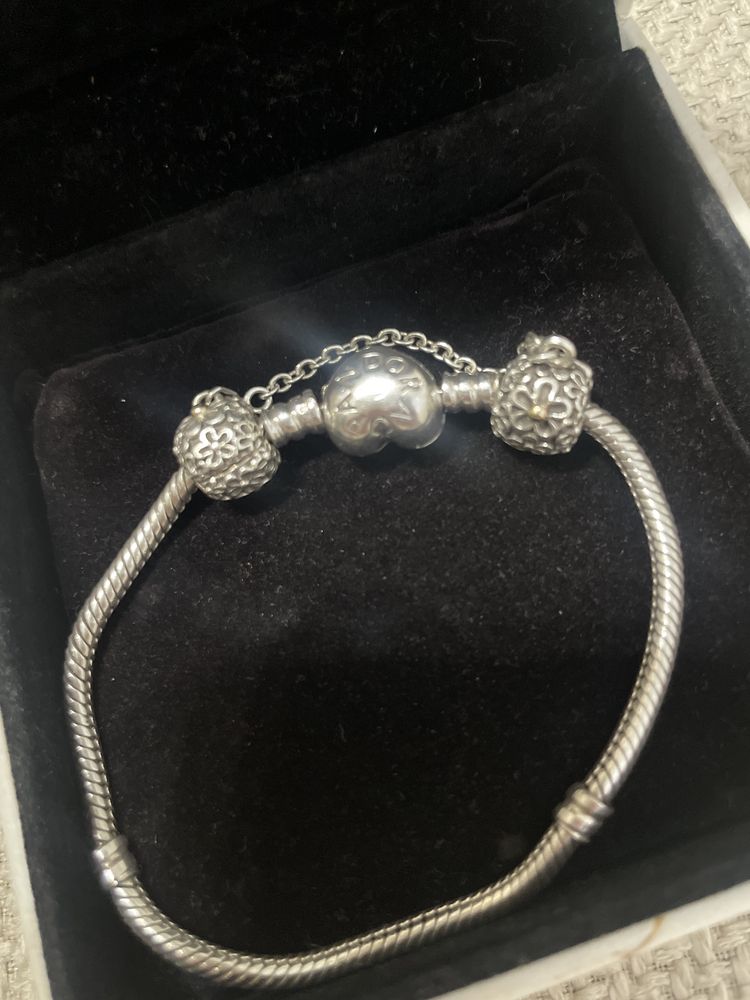 Гривна Pandora с осигурителна верижка клипс
