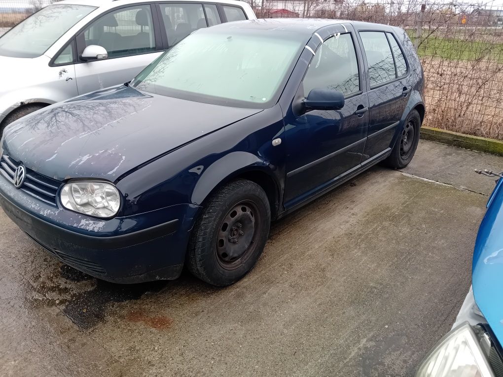 Dezmembrez Vw golf 4 14/16 axp