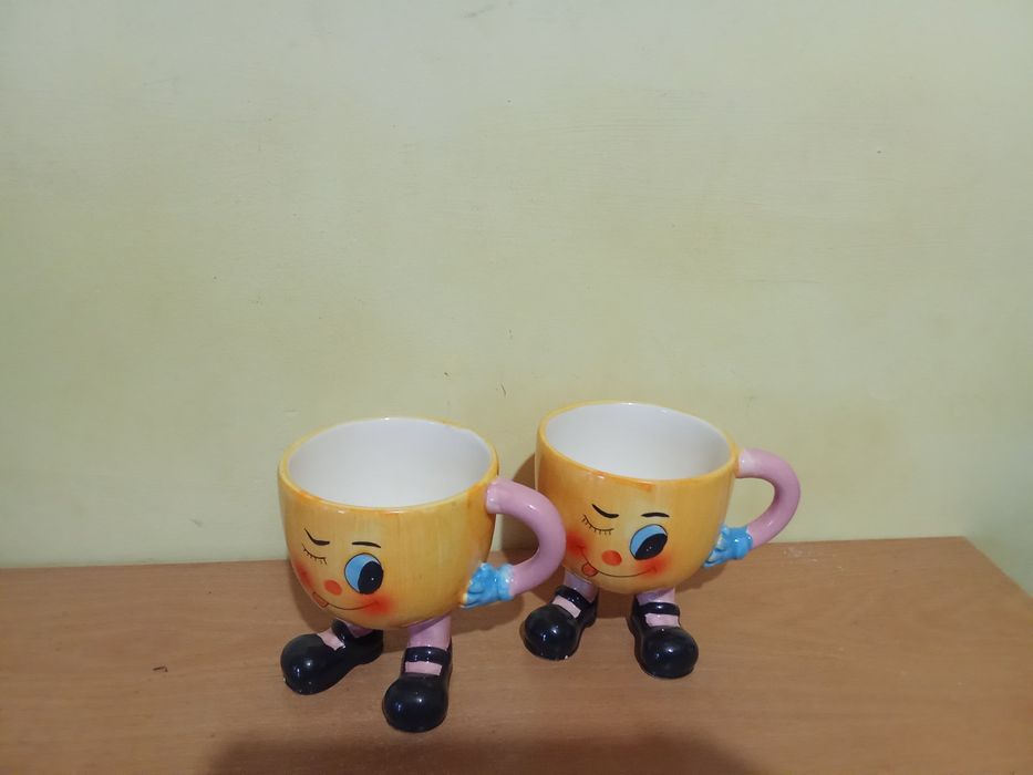Забавни   чашки .