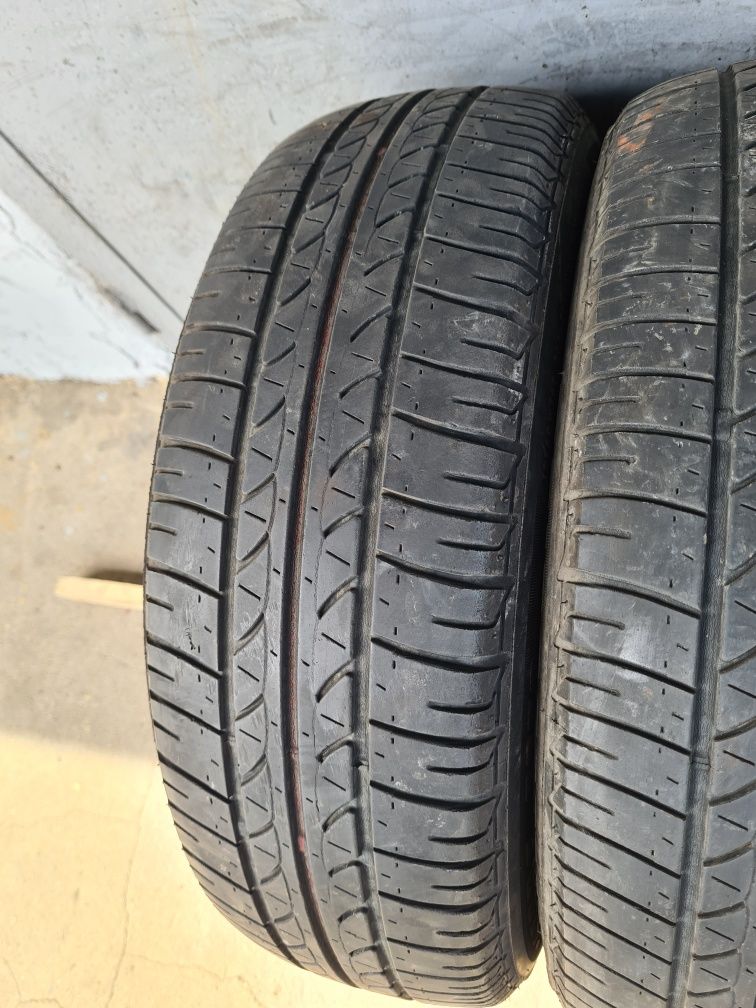 2 бр. летни гуми 175/65/15 Bridgestone 5 mm DOT 3808