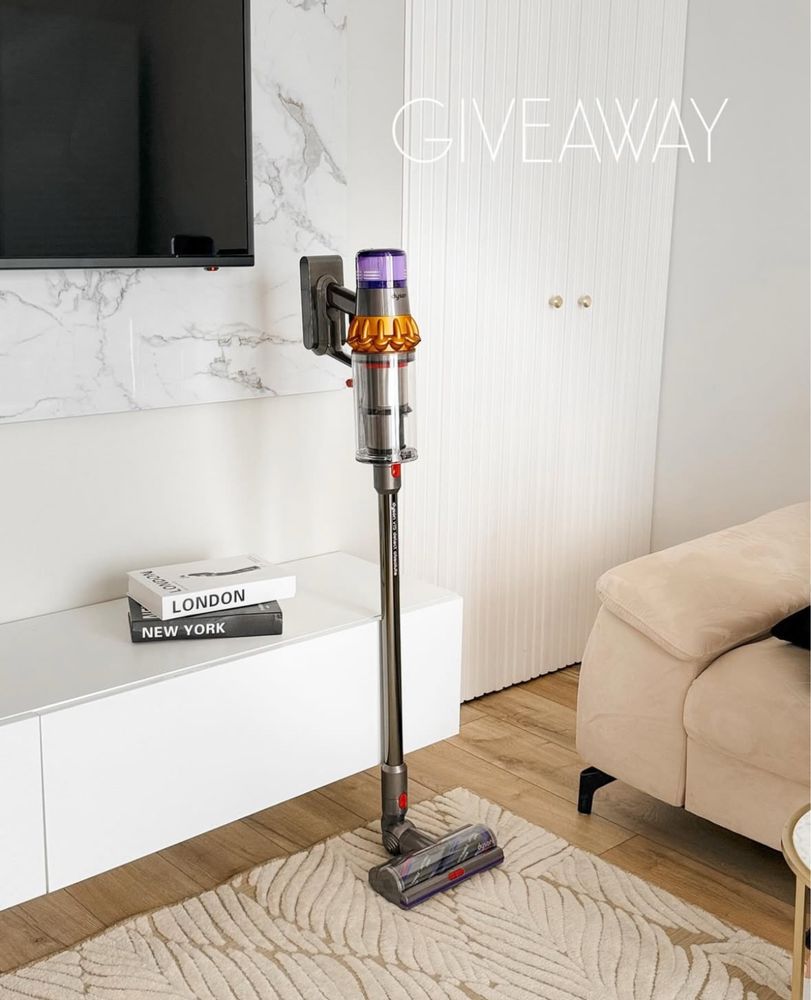 Dyson v15 Пылесос Новый