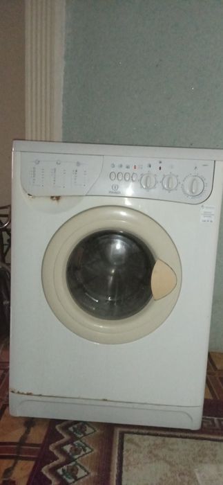 Indest kir yuvish mashinasi