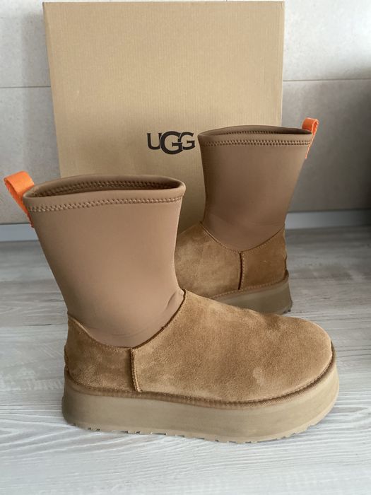 UGG classic dipper