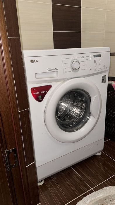 Продам стиральную машину LG на 5кг в хорошем состоянии.