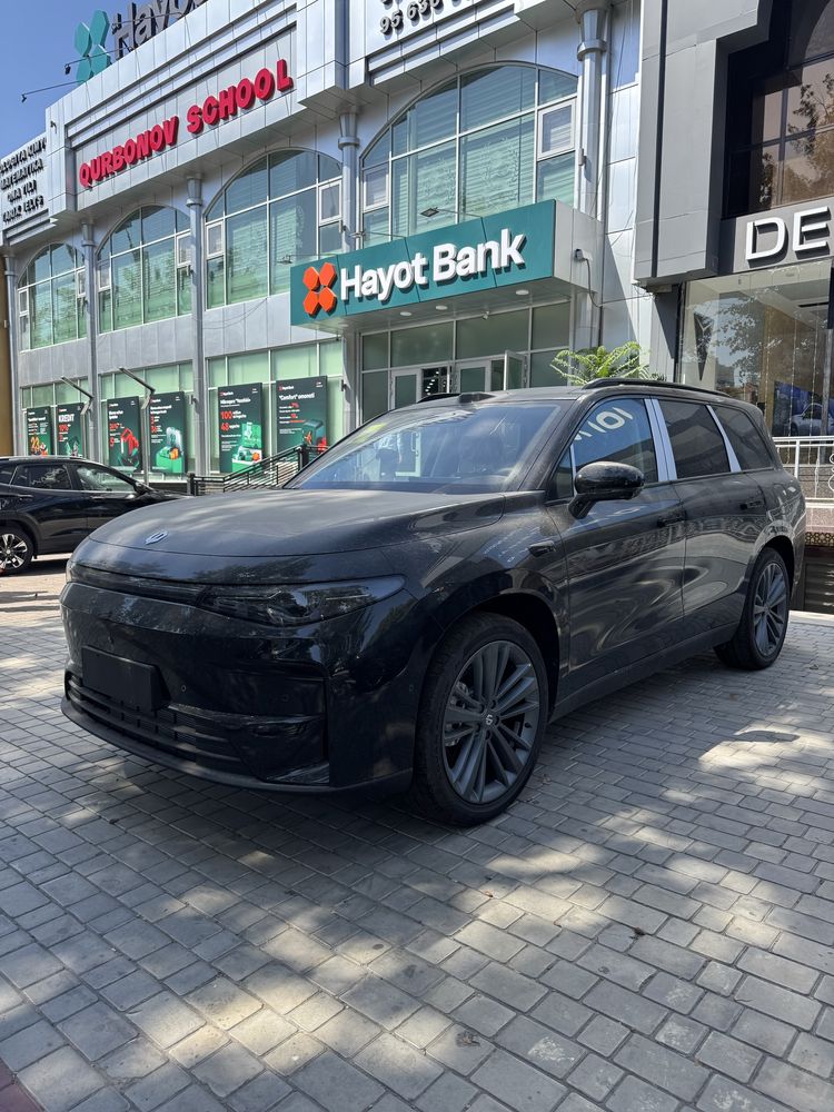 Leapmotor C16 restyling hybrid