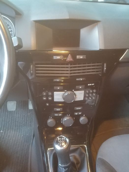 OPEL ASTRA GTC 1.9 Facelift