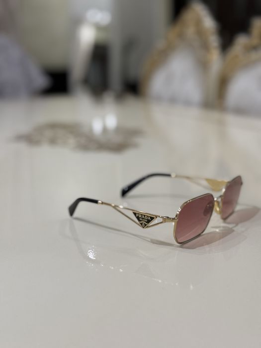 Ochelari de soare Prada Milano originali !