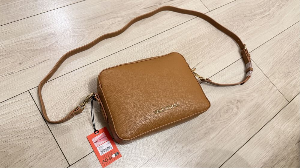 Geanta chic Valentino