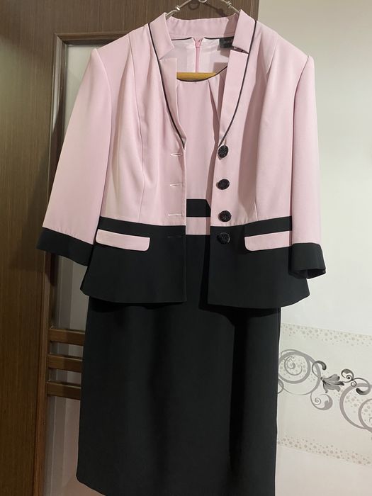 Rochie cu sacou roz (marimea 48)