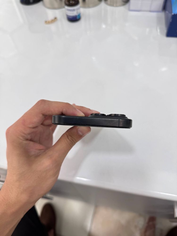 Iphone 16 pro max 256Gb qora