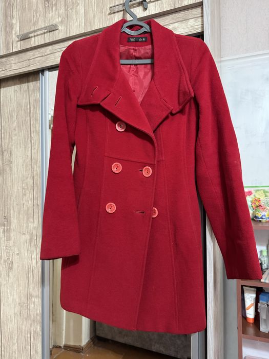 Женские куртки, пальто