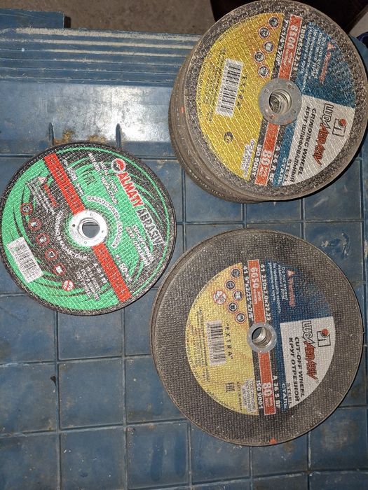 Продам диски на болгарку.