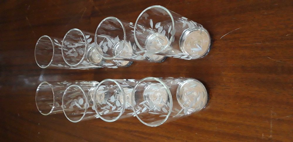 Стаканчики  для  вина.