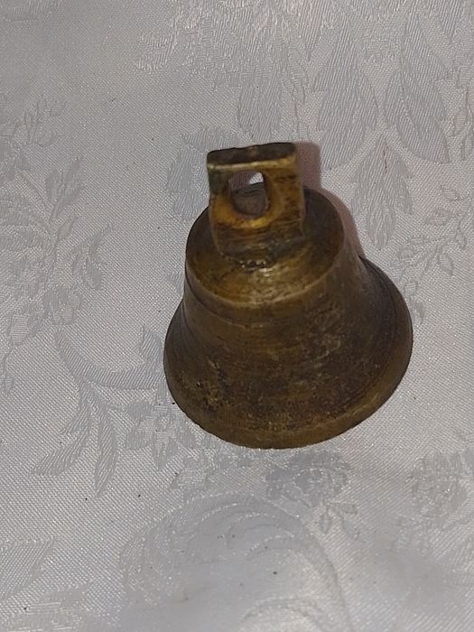 Стари Бронзови Звънчета, Камбанки