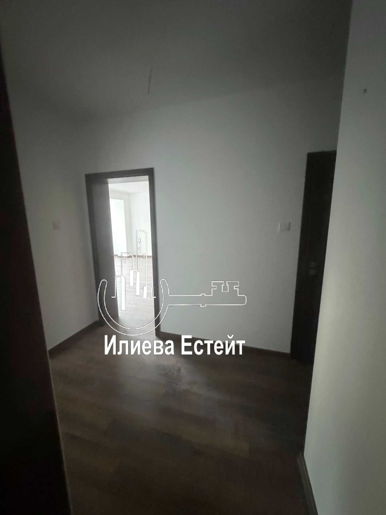 Продава АПАРТАМЕНТ 3-СТАЕН И КУХНЯ тухлен  в  гр.Димитровград
