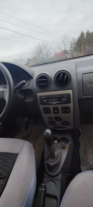 Dacia Logan 2007, benzină, AC, ABS – 110.000 km – preț negociabil