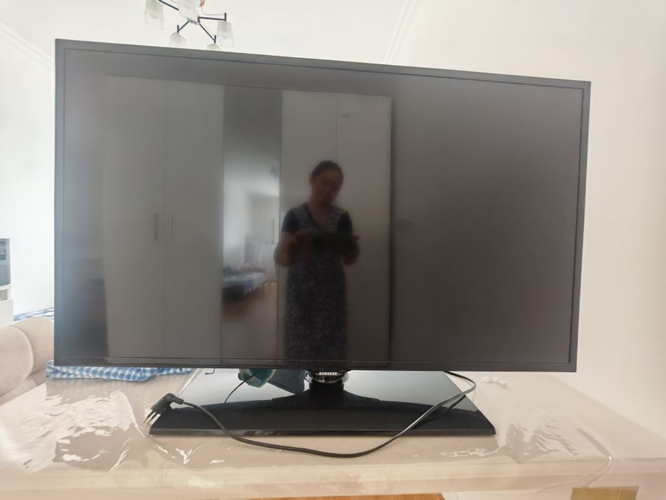 Срочно продам 2 телевизора за 60 000 тг. Интернет не поддерживают.