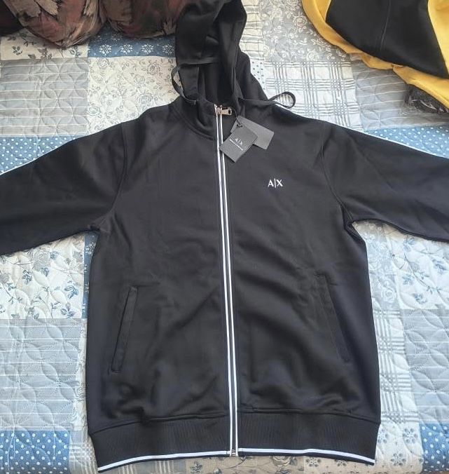 Дрехи Nike , Armani exchange ,Calvin klein