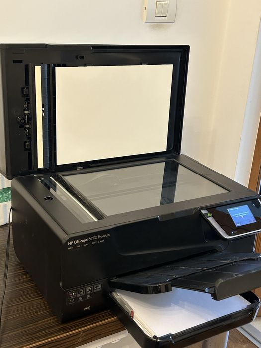 Imprimanta HP Officejet 6700 Premium