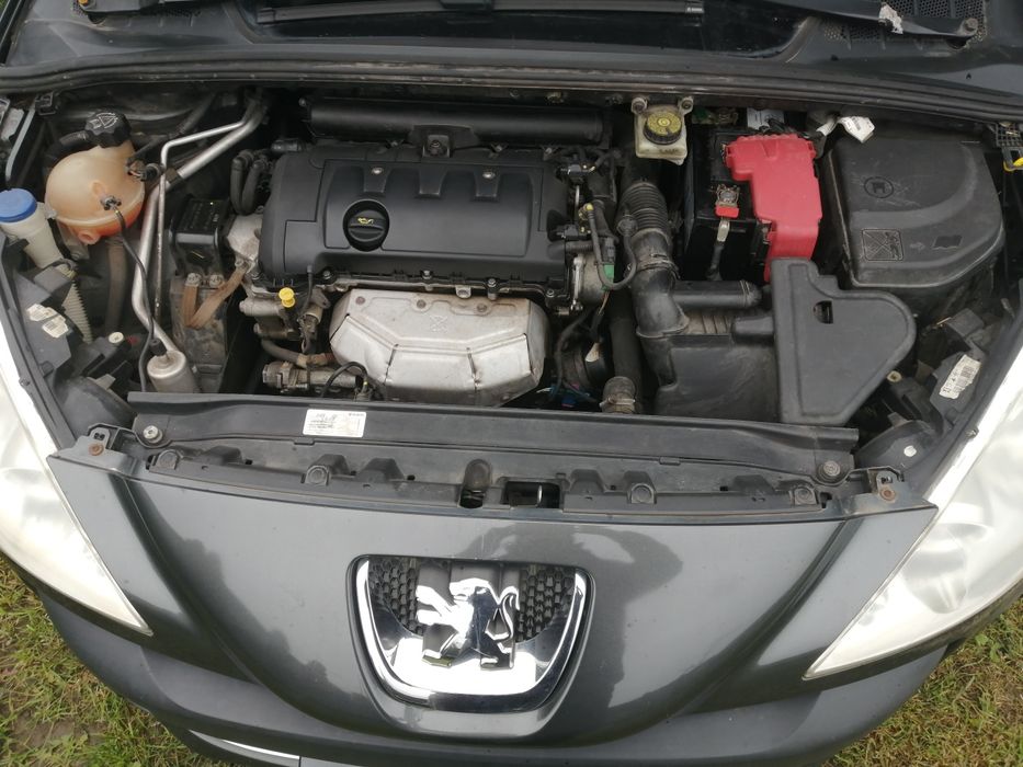 Motor  Peugeot  308 sw și Citroën benzină 4H5FWC