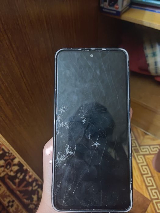 Телефон redmi note 10 pro на зап части, не рабочий