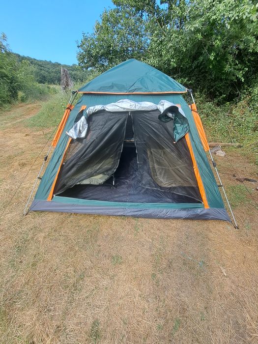 Продавам палатка