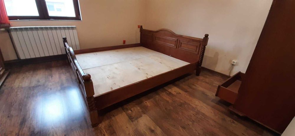 Продавам мебели за спалня