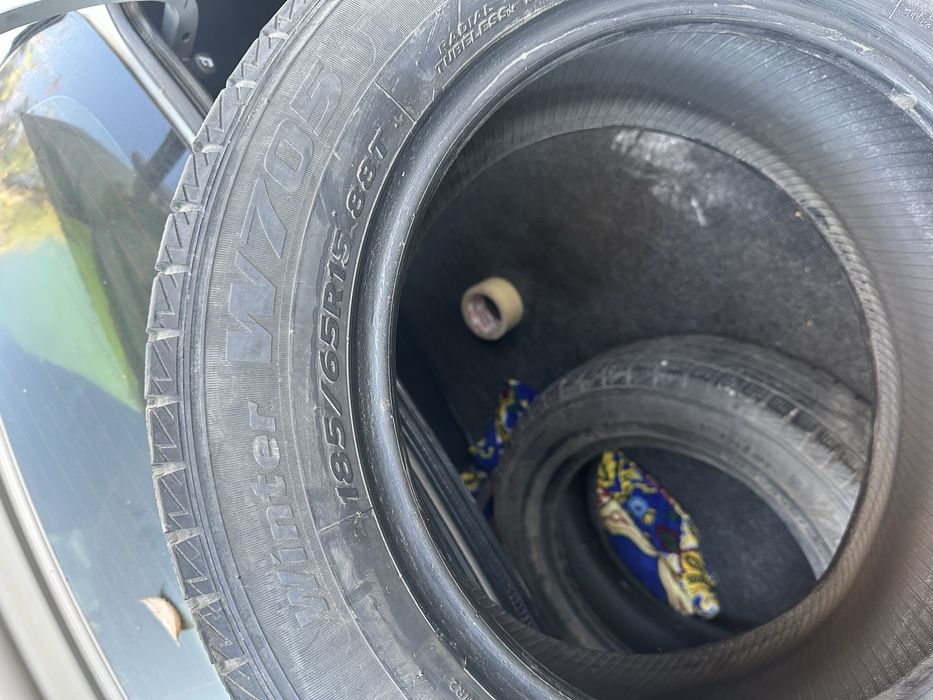 Зимние шины 185/65/R15