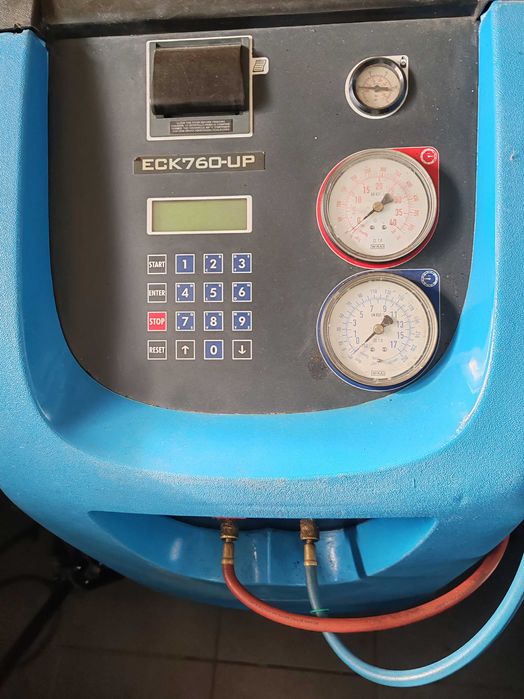 Statie încărcare freon auto