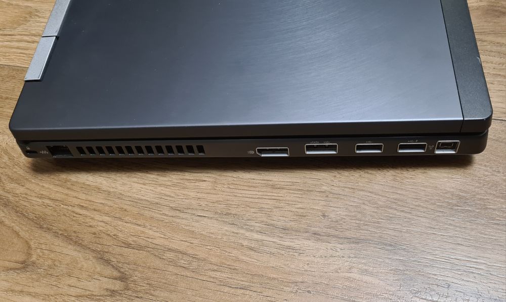 HP Elitebook 8560w i7 2630QM, 16 GB RAM, ssd 128 GB