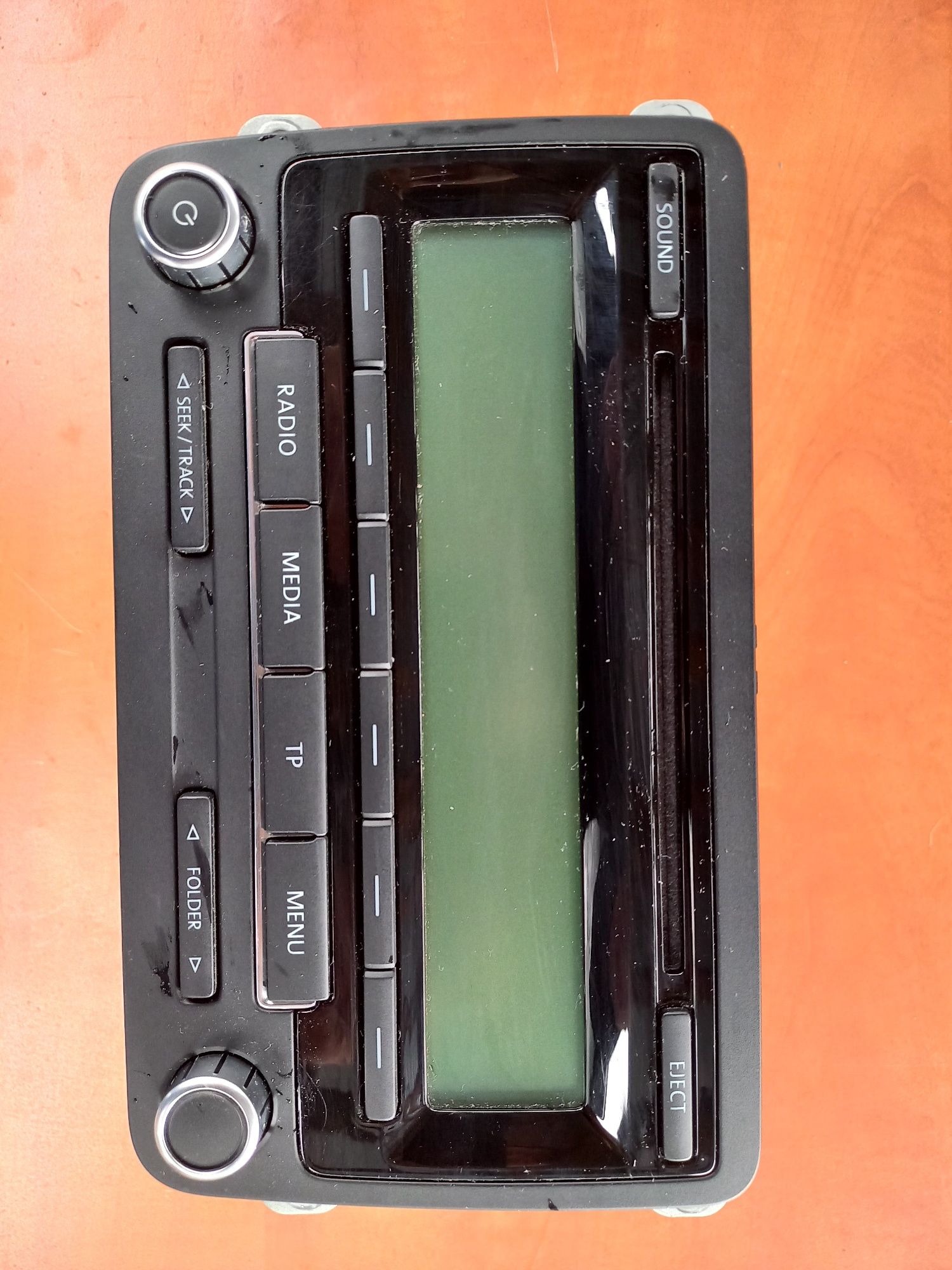 Radio rcd casetofon vw passat b6  an 2009