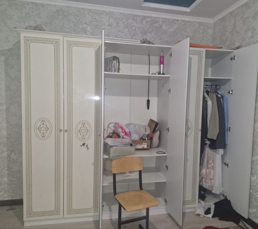 Продается спальный гарнитур
