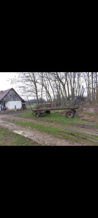 Vând remorcă baloți