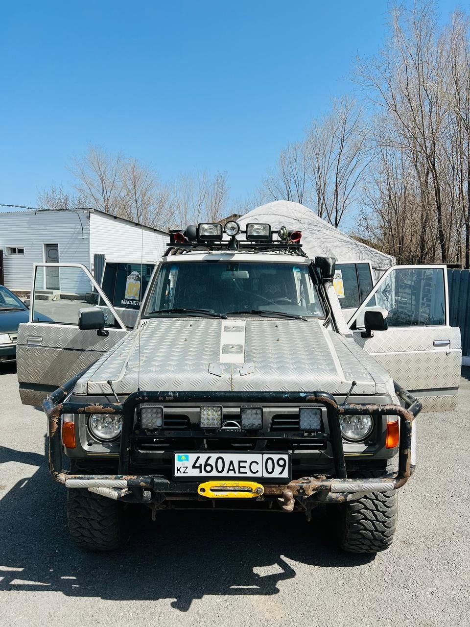 Продам машину NISSAN PATROL