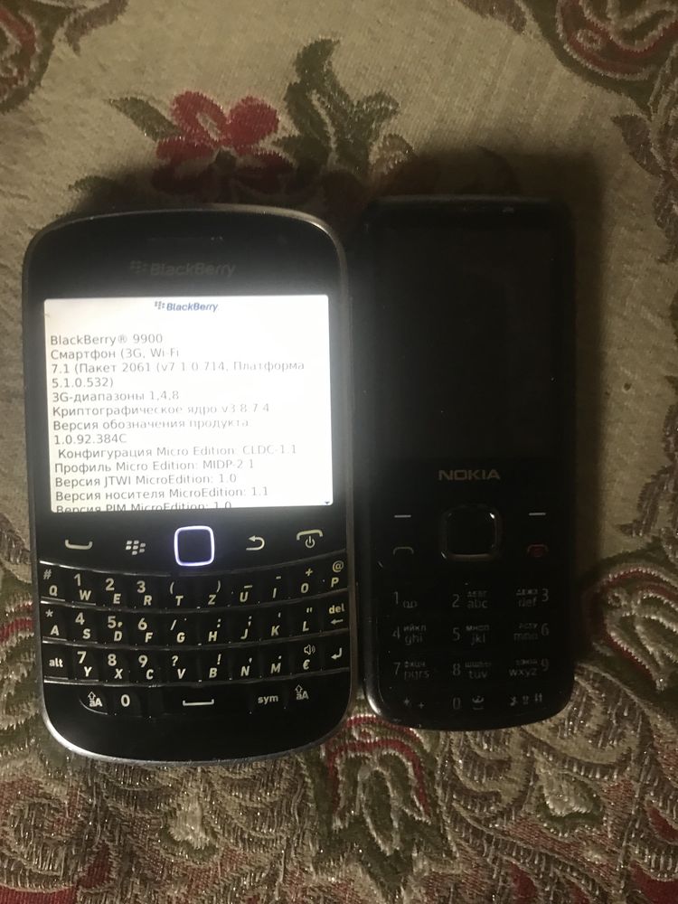 Blackberry 9900 bold и nokia 6700