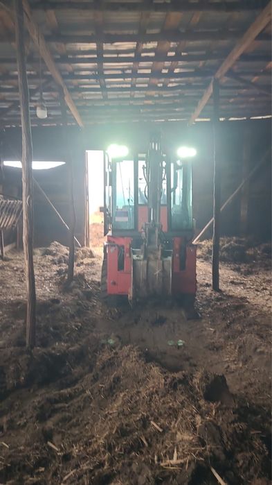 Vand mini buldo escavator