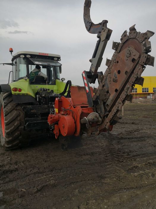 Atașament săpat șanțuri pentru tractor Unac Ditch Witch CTH120