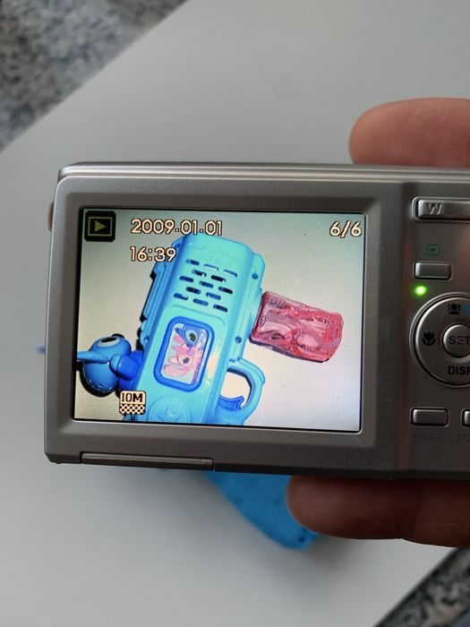 Aparat Foto Digital BENQ DC C1030 Eco 10MP, Senzor CCD Point and Shoot