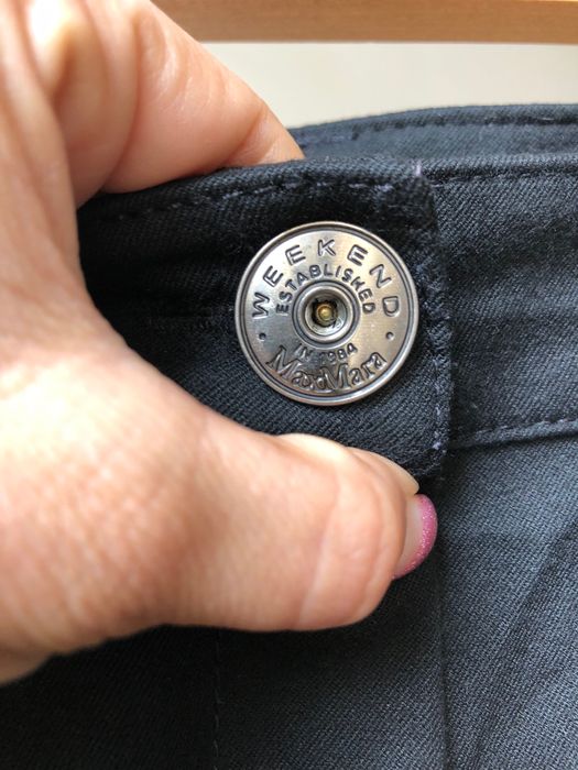 Мах Мара S или малък М.