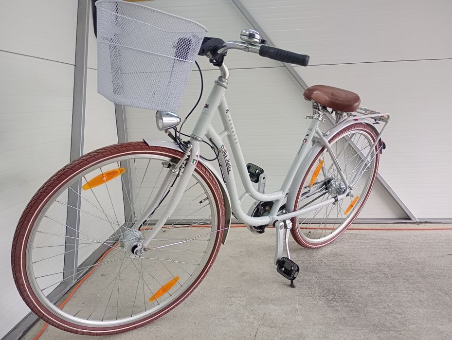 Vând bicicletă Pegasus,7 vit Nexus,frâna picior,stare f bună !
