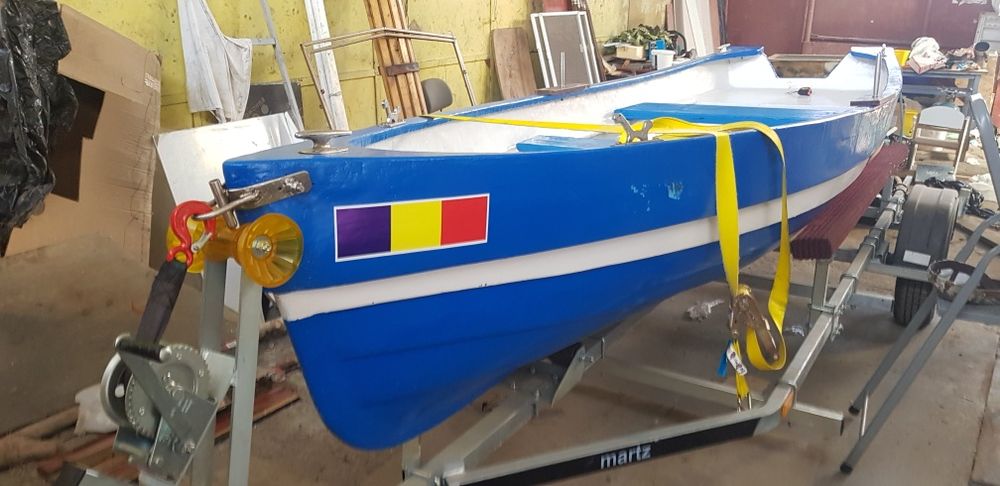 Barcă cu motor Tohatsu