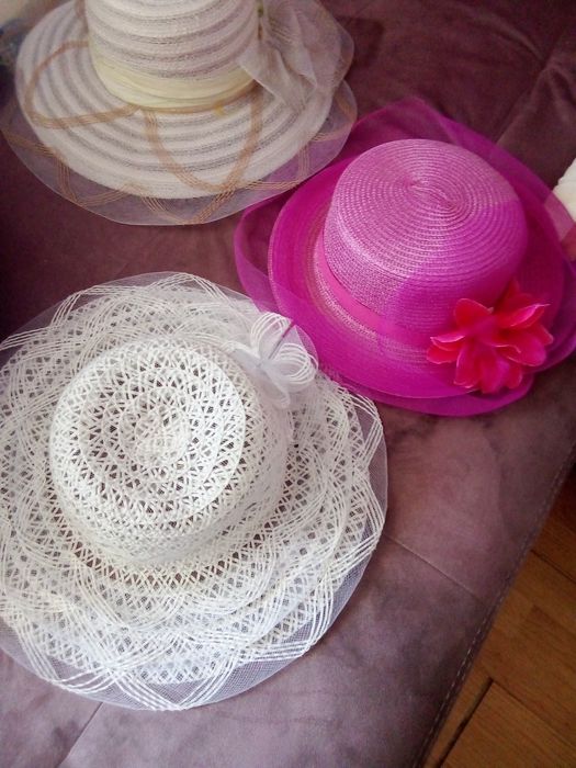 Дамски шапки ползвани