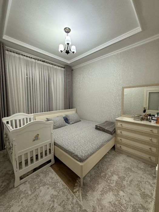 Продаётся квартира чирчик хакимият 2/4/4/ сталинка в хорошем состояние