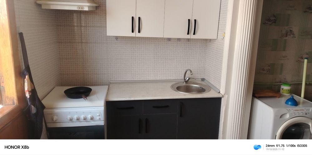 Kuxinni mebillar sotiladi