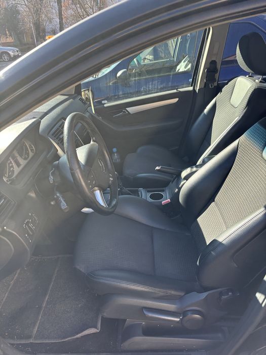 Vand Mercedes BClass