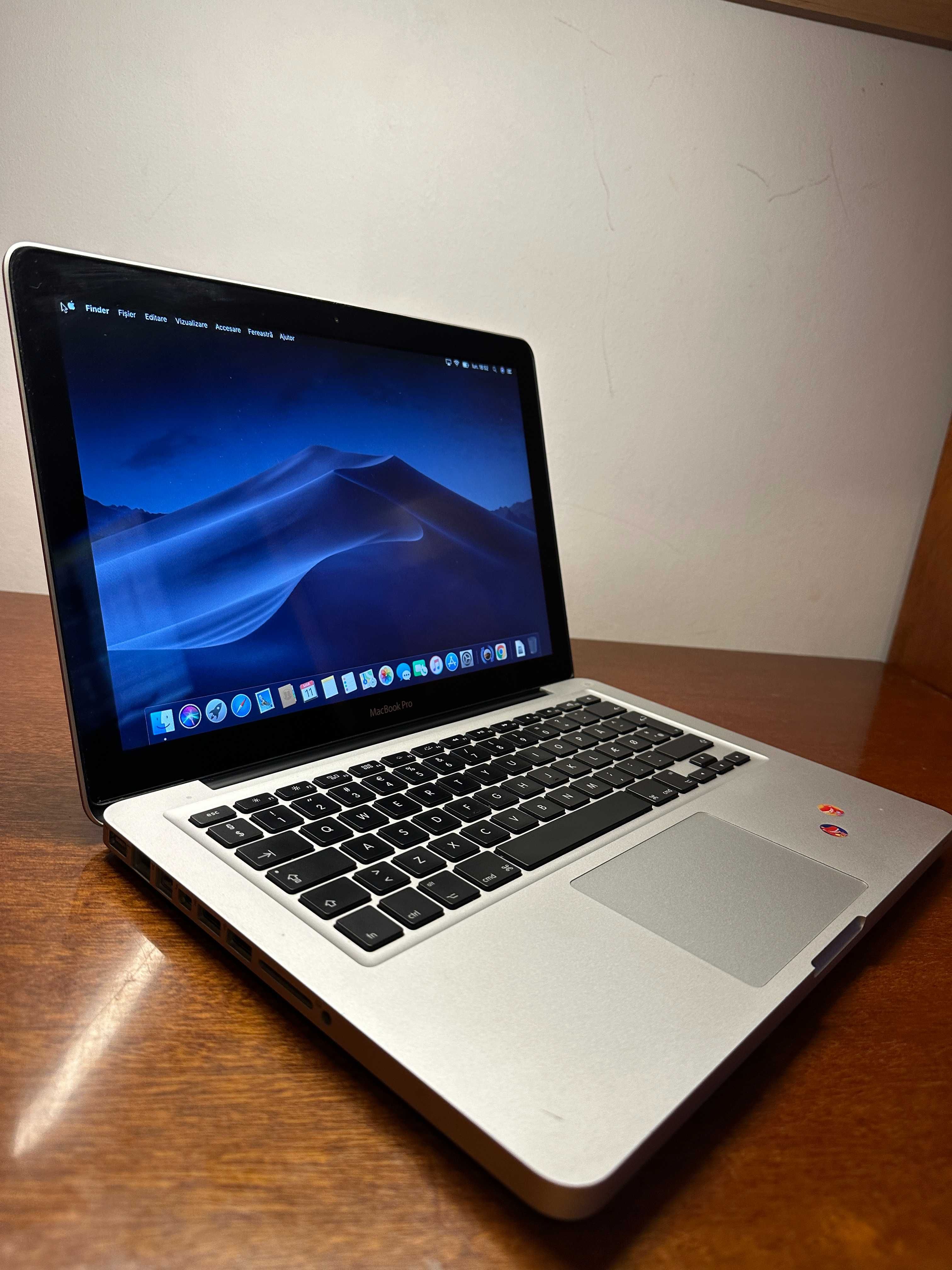 laptop apple macbook pro 2011, core i5, ios high sierra ram 4 gb