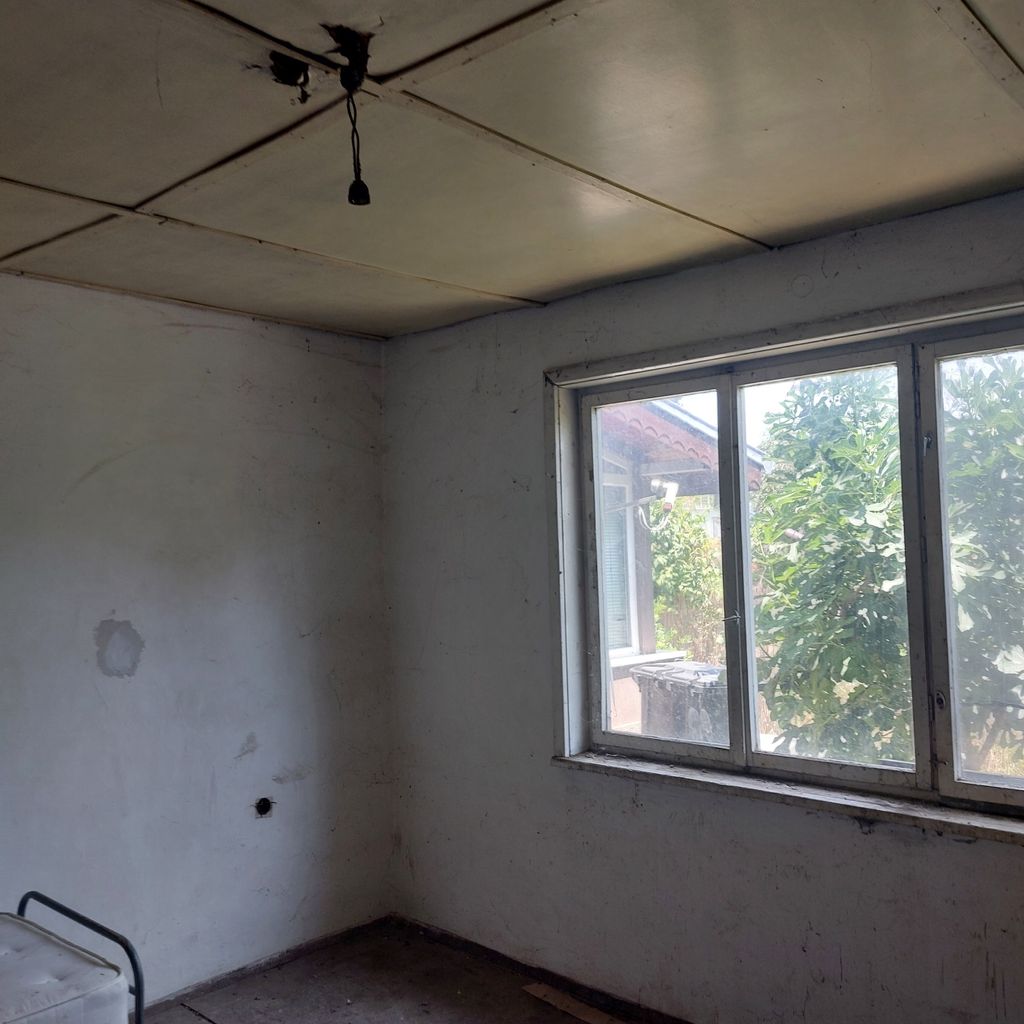 Продава се Къща в Плевен, Мара Денчева - 70 кв.м за 472 €/кв.м - Снимка #3