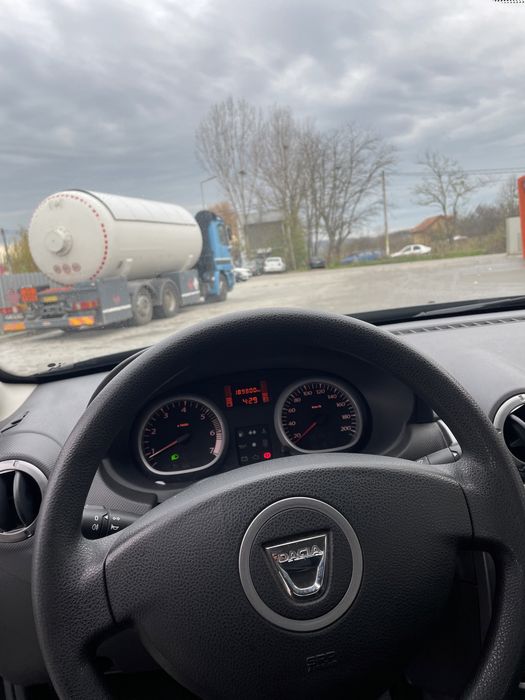 Dacia Duster 4x2 1.5 dCi – 2010/2011 – 189.000 km – stare foarte bună