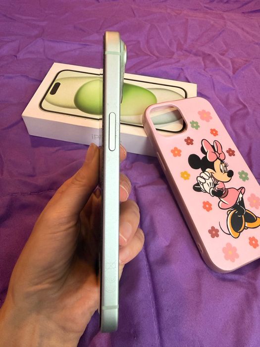 Продавам iPhone 15