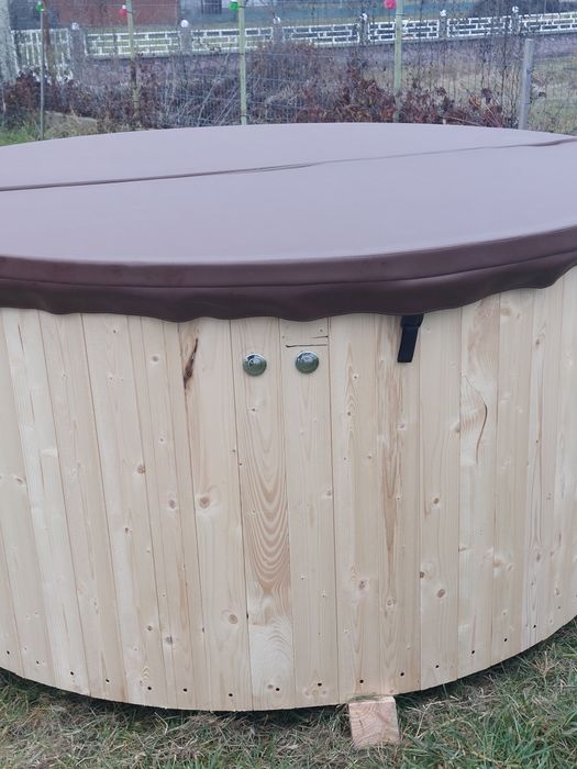 Ciubar cu aeromasaj 12 diuze